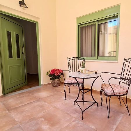 Yannis Guest House Aegina Ngoại thất bức ảnh