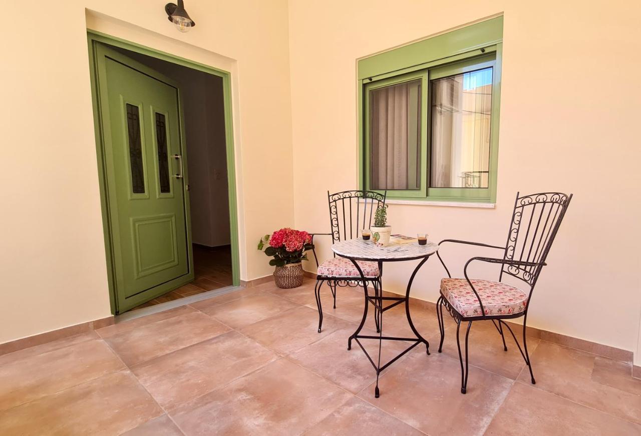 Yannis Guest House Aegina Ngoại thất bức ảnh