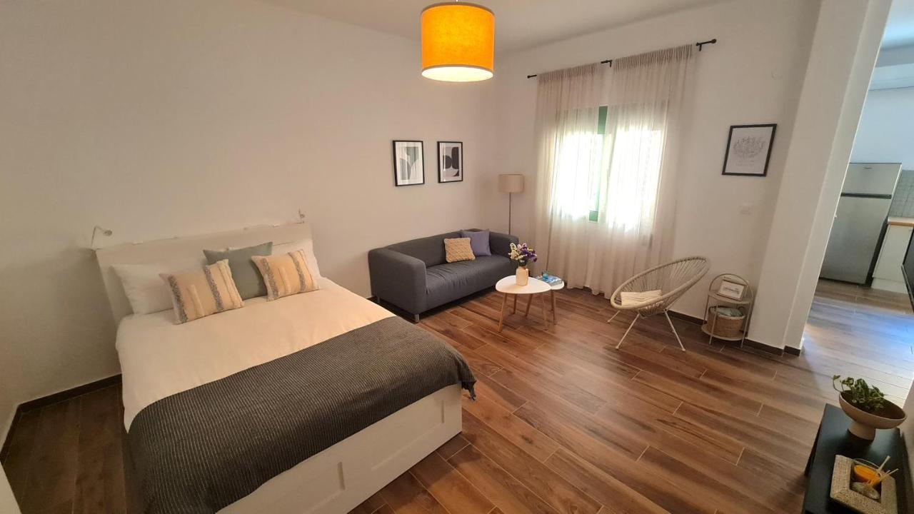 Yannis Guest House Aegina Ngoại thất bức ảnh